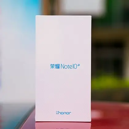 《到站秀》第200彈：擁有“雙Turbo之力”的榮耀Note 10大屏旗艦手機(jī)